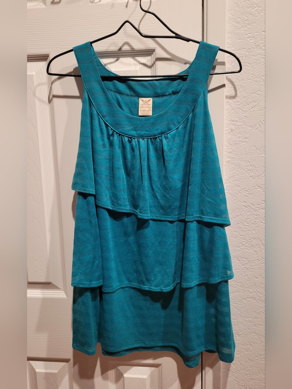 Faded Glory Layered  Sleeveless Women's Top